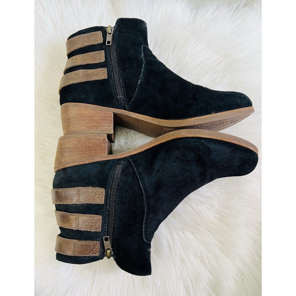 UGG Australia Volta Black Suede Leather Triple Buckle Moto Ankle Boots Womens 10 - Picture 5 of 7